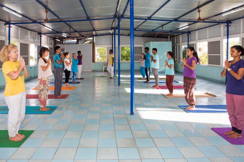 Yoga-class-800x533.jpg